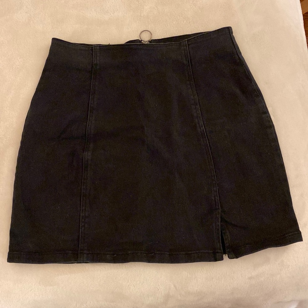 black denim mini skirt w zipper in the back